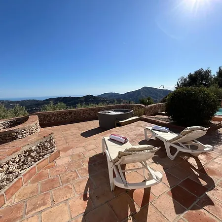 Cortijo El Comendador Holiday home Frigiliana