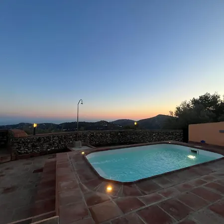 Cortijo El Comendador Holiday home *
