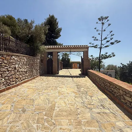 Cortijo El Comendador Holiday home