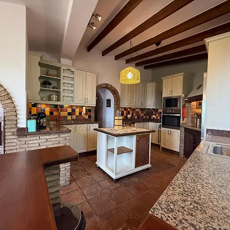 Cortijo El Comendador Holiday home *